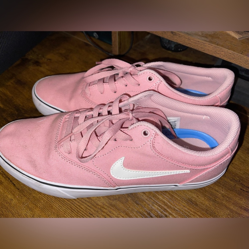 Mens 9.5 Nike SB Chrom